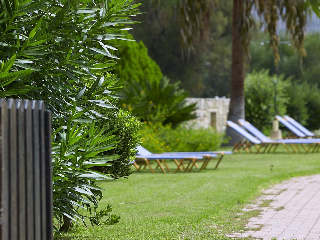 Mousses Apartments & Studios Kissamos Bagian luar foto