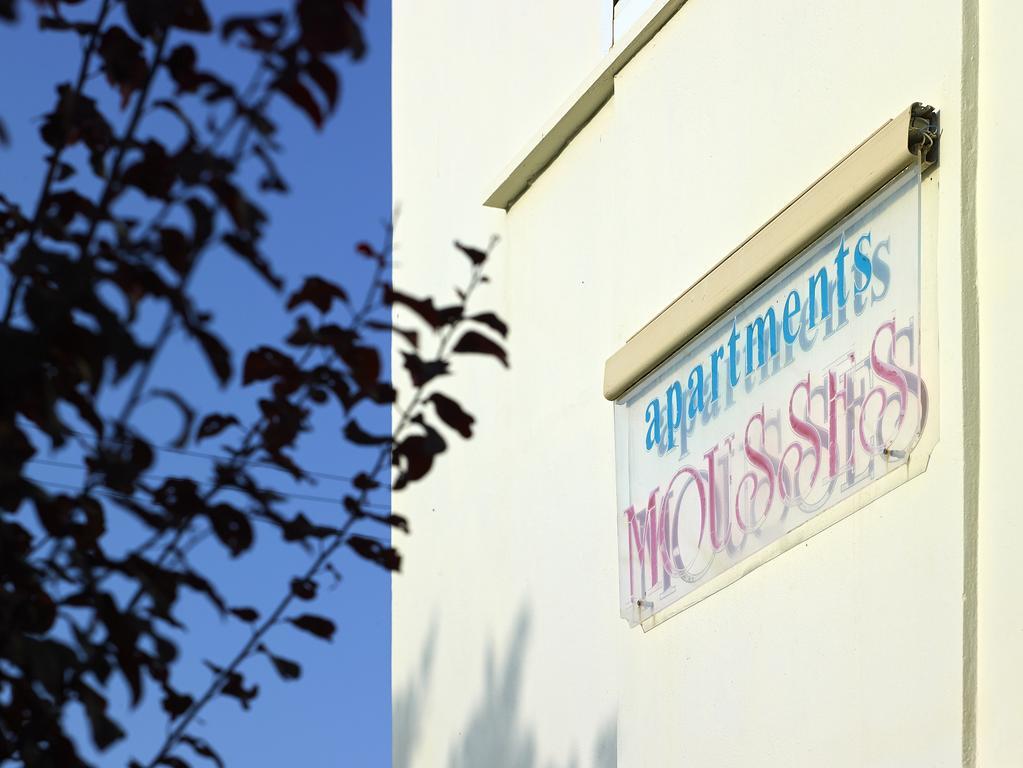 Mousses Apartments & Studios Kissamos Bagian luar foto